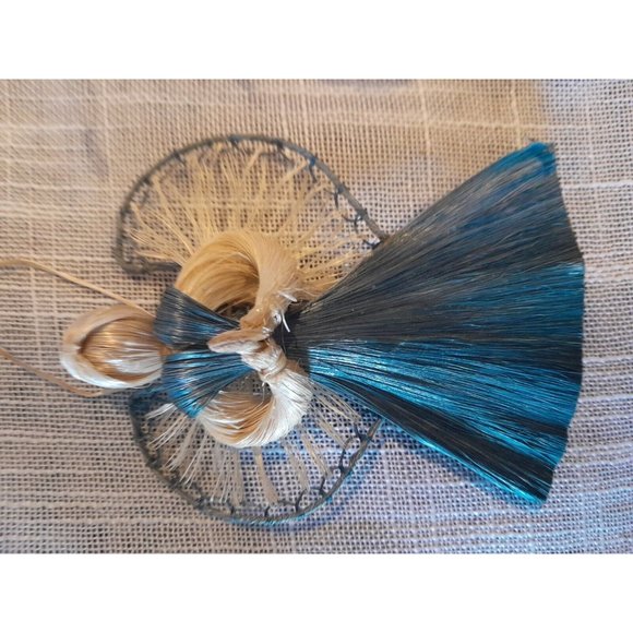 2 Corn Husk Ornaments An Angel And A Granny Mouse Not Labeled Very Cute Preowned - Picture 7 of 7